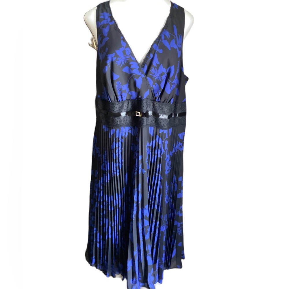 Lane Bryant sleeveless dress 24